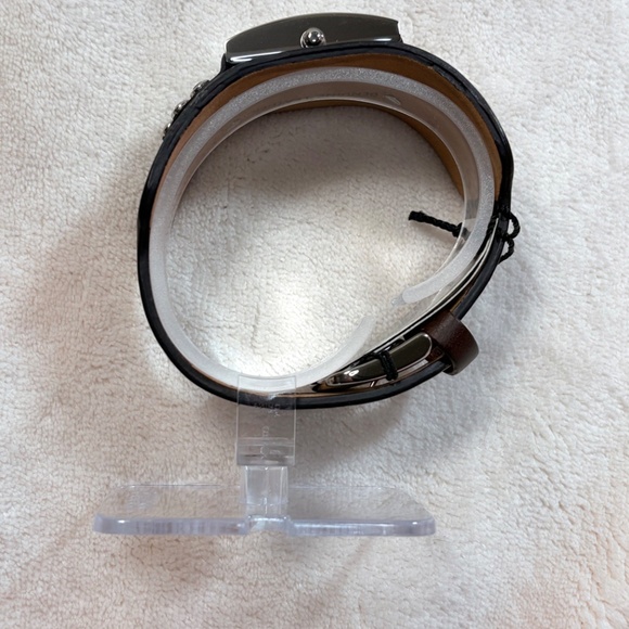 Vintage 90's GUESS Women’s Watch–Model G75772L – Swarovski Components–Never Used - Picture 3 of 11